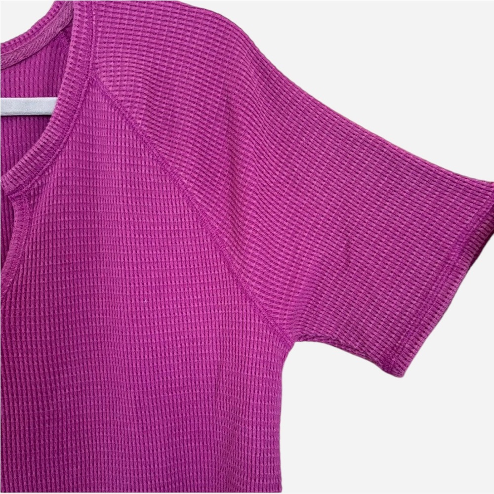 Knox Rose T-shirt - Picture 3 of 6